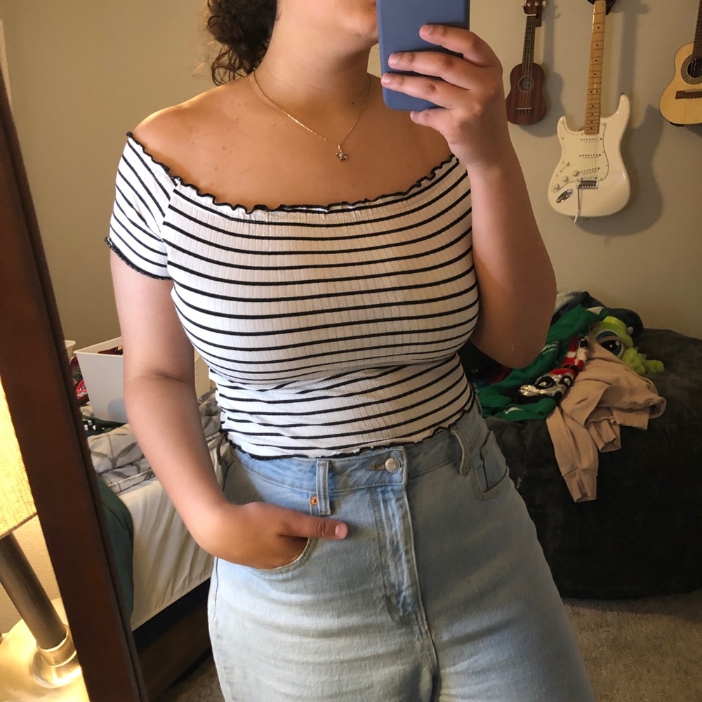 Striped Off-the-shoulder Top